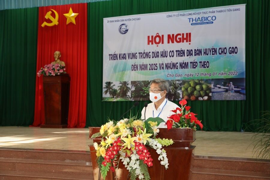 Tiền Giang: Doanh nghiệp “bắt tay” nông dân đẩy mạnh trồng và tiêu thụ dừa hữu cơ